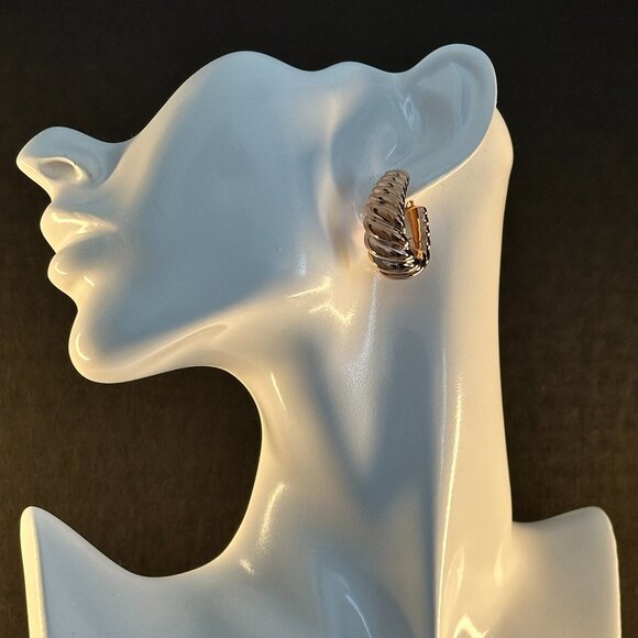 ✨ Milor Italy 14K Gold Resin Hoop Earrings | Classic Ribbed Design - Picture 1 of 3